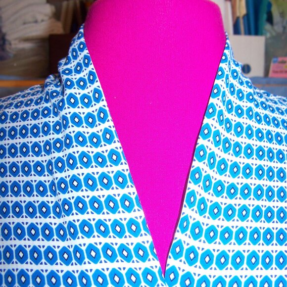Pleione Blue Geometric Pattern Faux Wrap Top Sz M - Picture 2 of 7